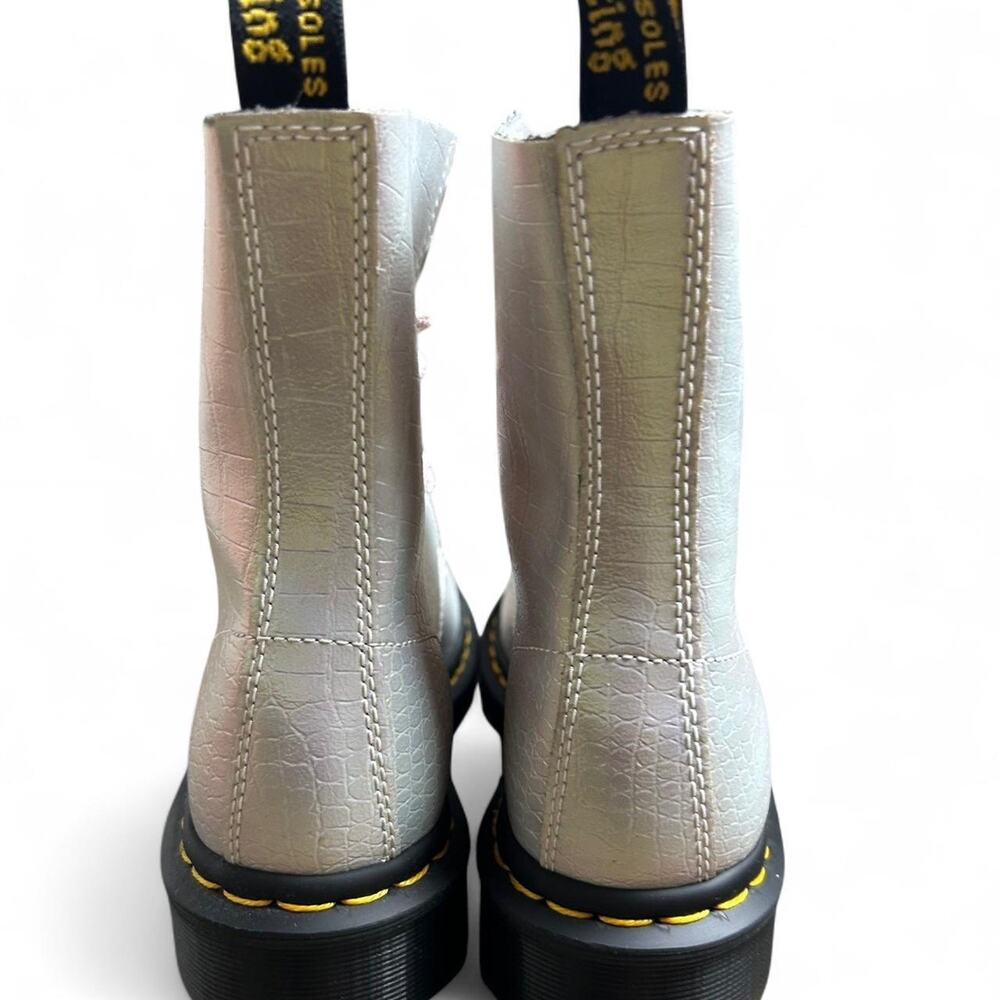 Nib Dr martens size 7 holographic silver pascal - Picture 5 of 8